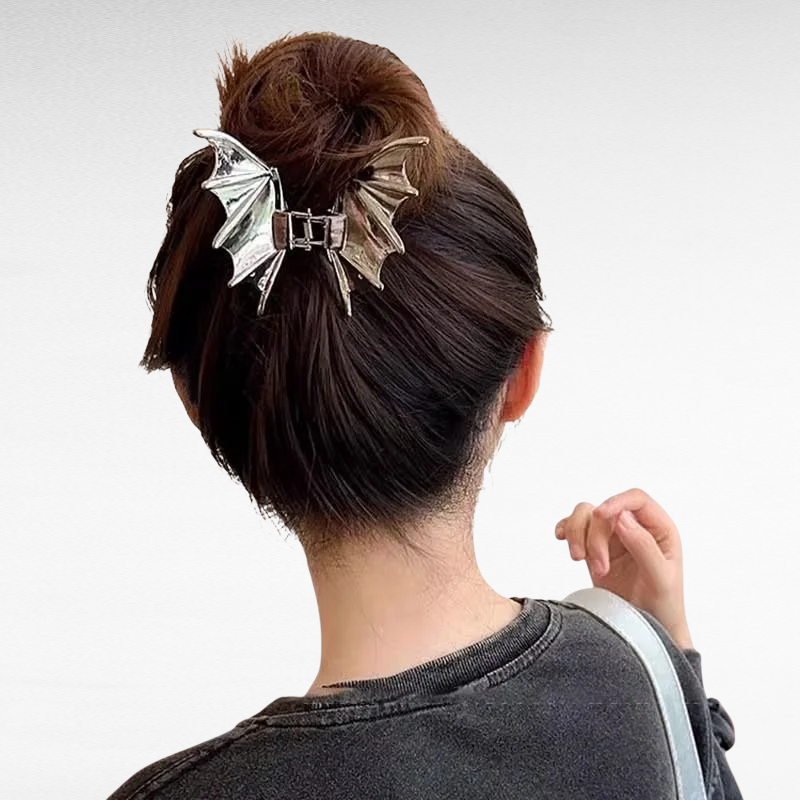 Sweet and Cool Vampire Alloy Bat Grab Clip