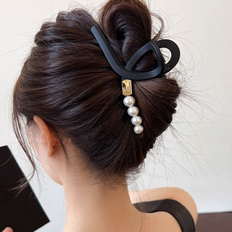 French Pearl Large Hair Clip