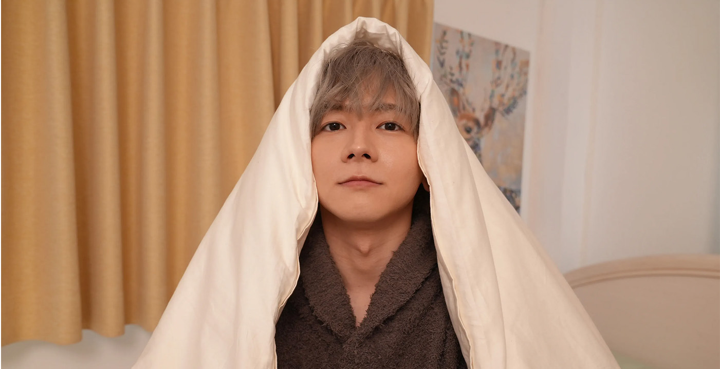 溫柔男友型女性向 AV 男優向理来，強調陪伴感與情緒互動