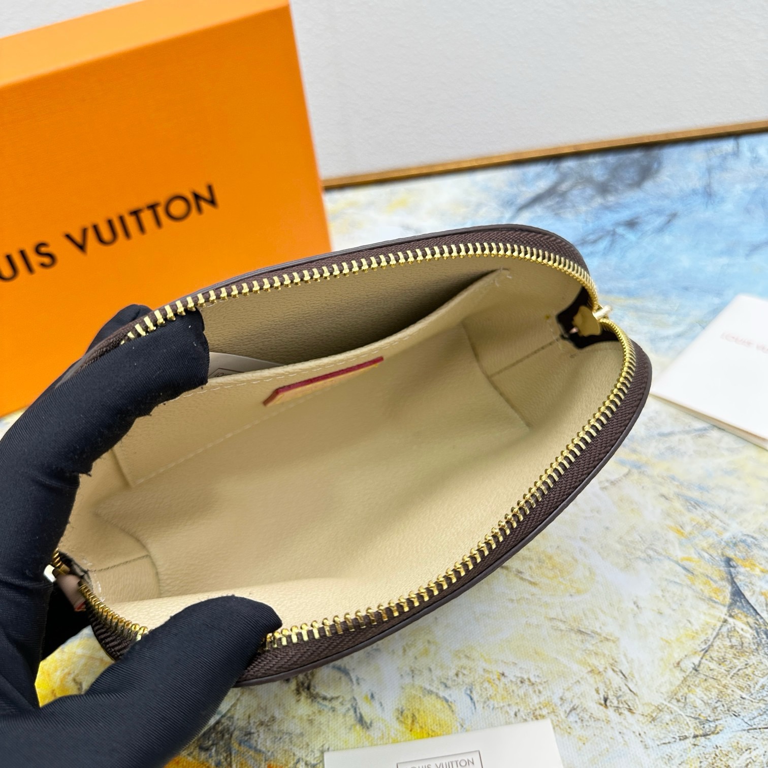 Makeup bag