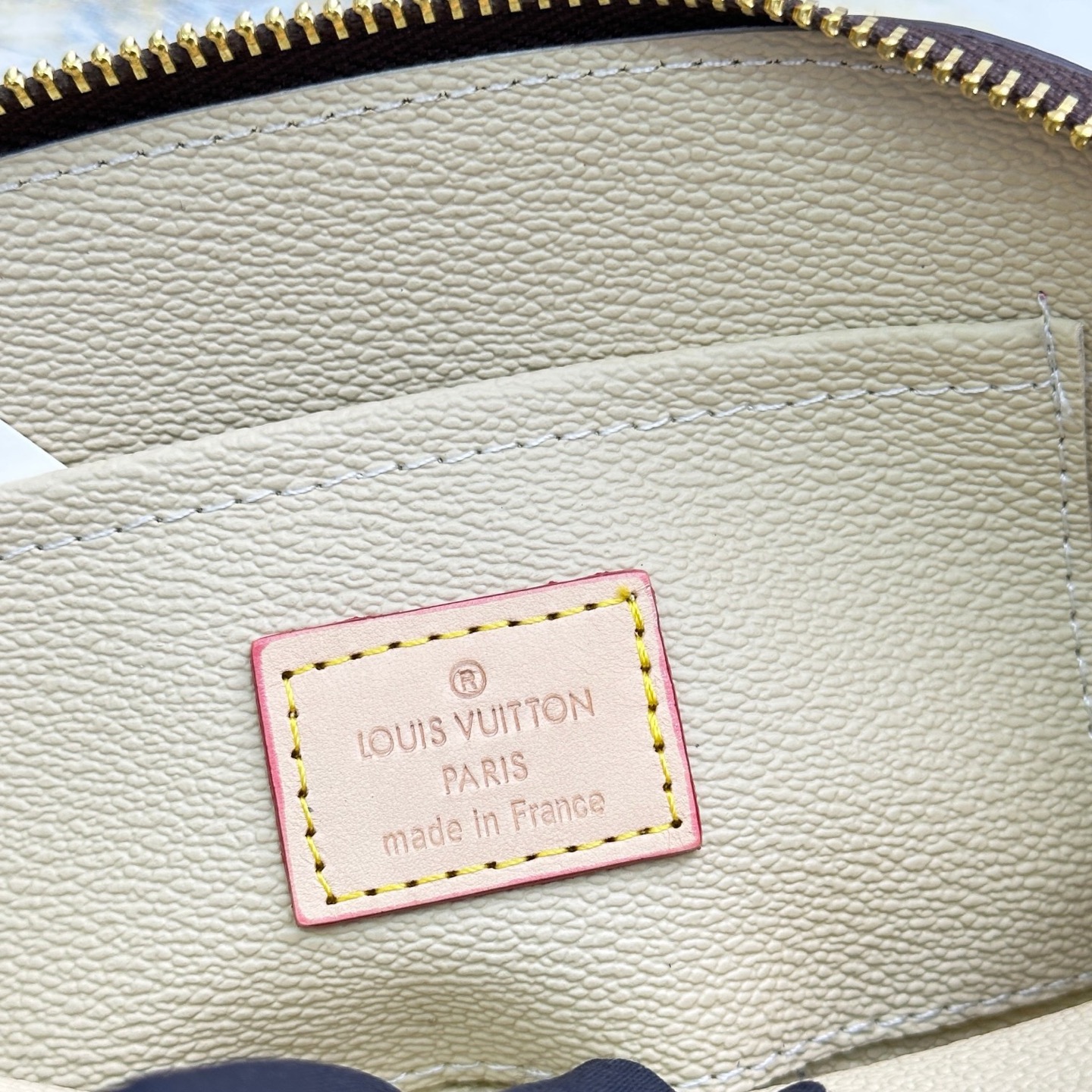 Makeup bag