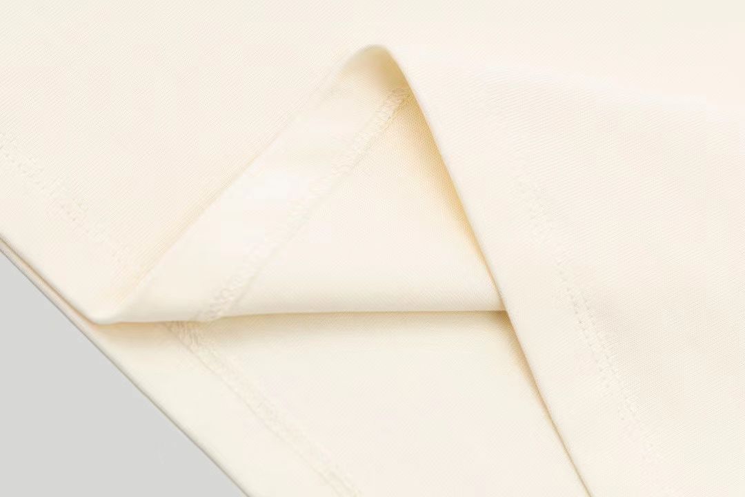 【GUCCI x BALENCIAGA旗艦店】Tシャツ ご好評に付き再入荷！