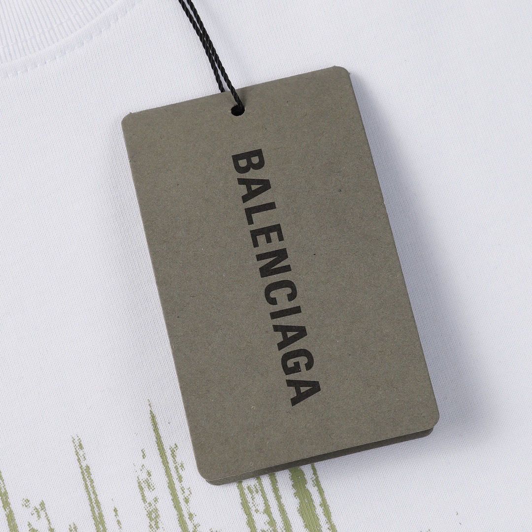 【BALENCIAGA 公式旗艦店】 バレンシアガ Tシャツ ご好評に付き再入荷！