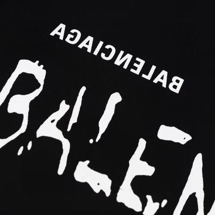 【BALENCIAGA 】バレンシアガ 長袖、ご好評に付き再入荷！