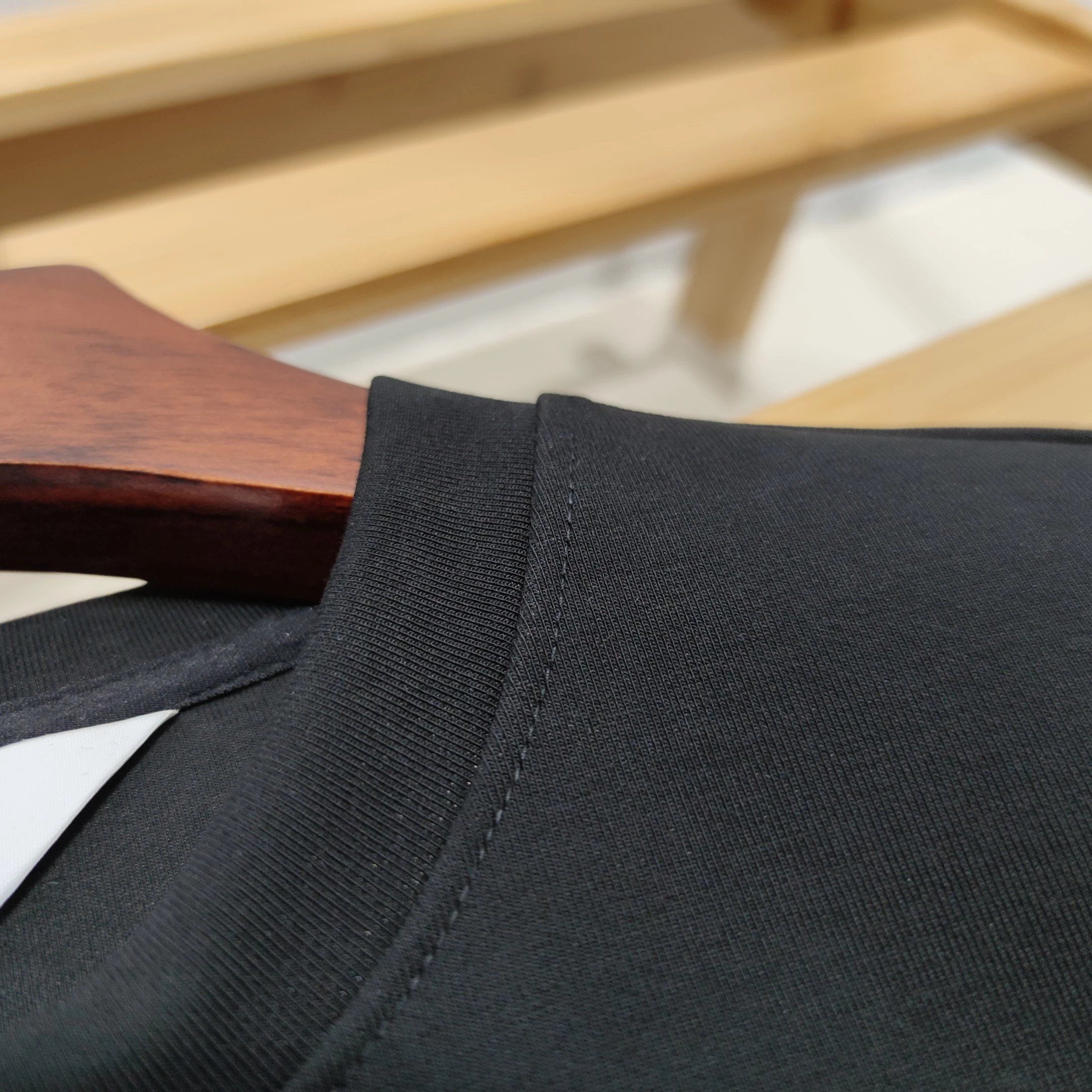 【BALENCIAGA バレンシアガ 】プリント長袖 ご好評に付き再入荷！【即日出荷】