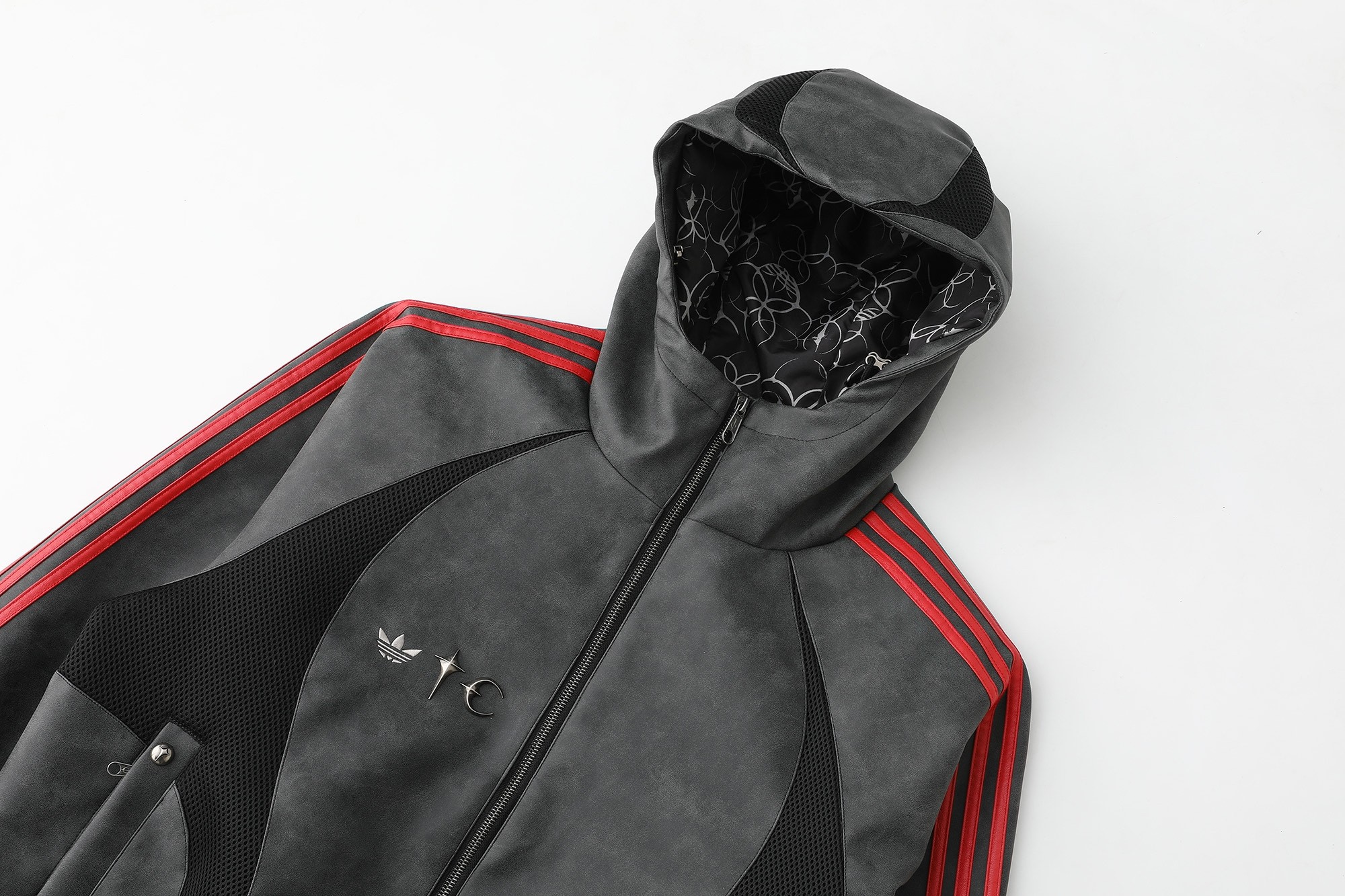 【THUG CLUB x ORIGINALS】ジャケット 男女兼用 ご好評に付き再入荷！