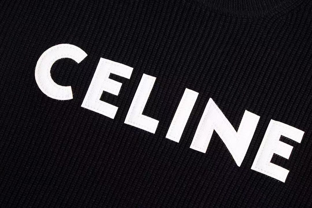 【CELINE旗艦店】【即日出荷】ご好評に付き再入荷！