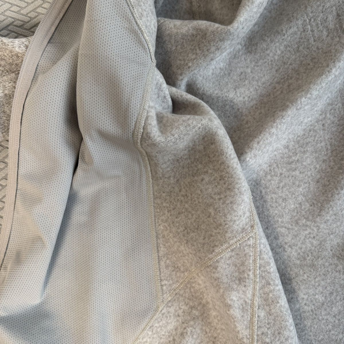 【ARC'TERYX旗艦店】COVERT ニットカーディガン ご好評に付き再入荷！