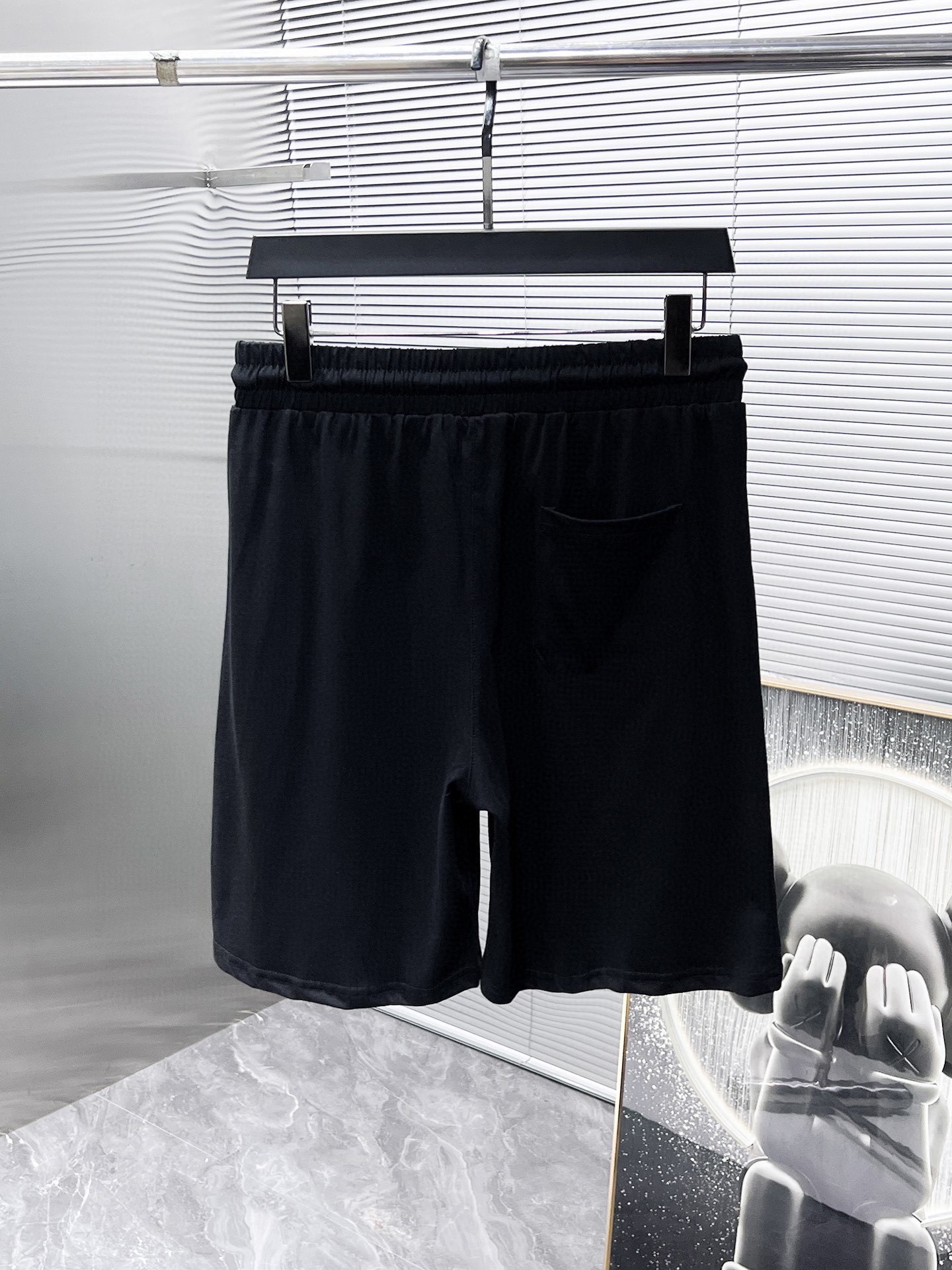 【LOEWE旗艦店】ロエベ 半袖ショートパンツスーツ ご好評に付き再入荷！