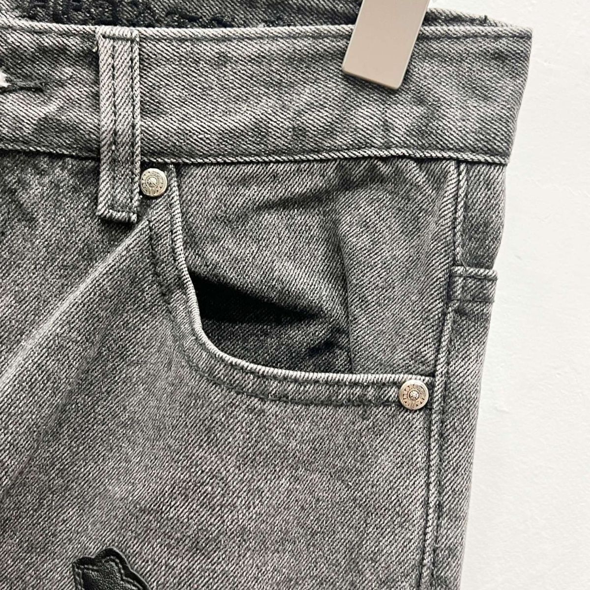 【CHROME HEARTS 公式旗艦店】クロムハーツ ジーパン、ご好評に付き再入荷！