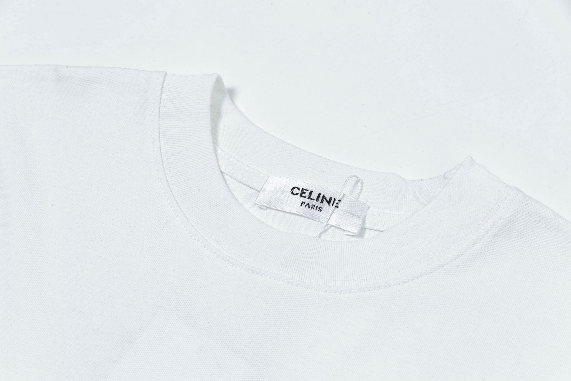 【CELINE】（セリーヌ）半袖Tシャツ 男女兼用、ご好評に付き再入荷！