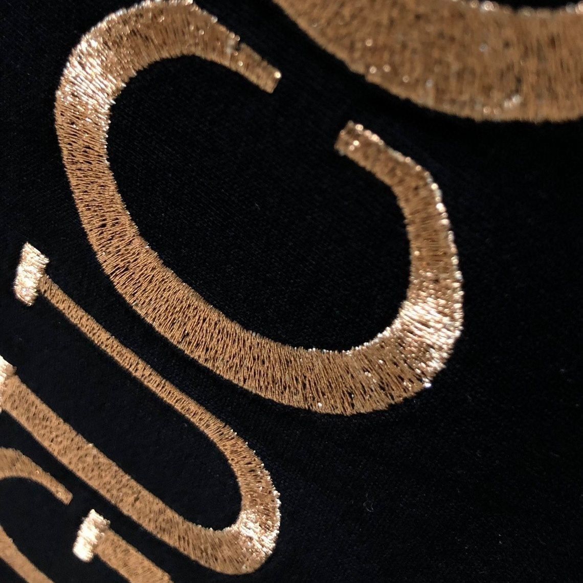 【Gucci 】（グッチ）半袖 男女兼用、ご好評に付き再入荷！