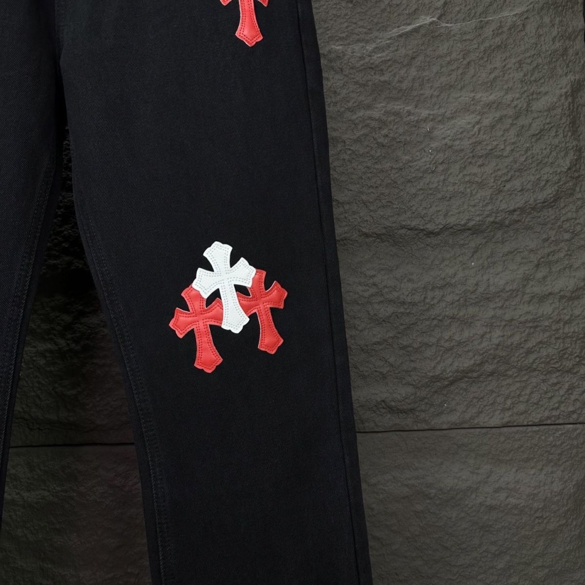 【CHROME HEARTS 公式旗艦店】クロムハーツ ジーパン、ご好評に付き再入荷！