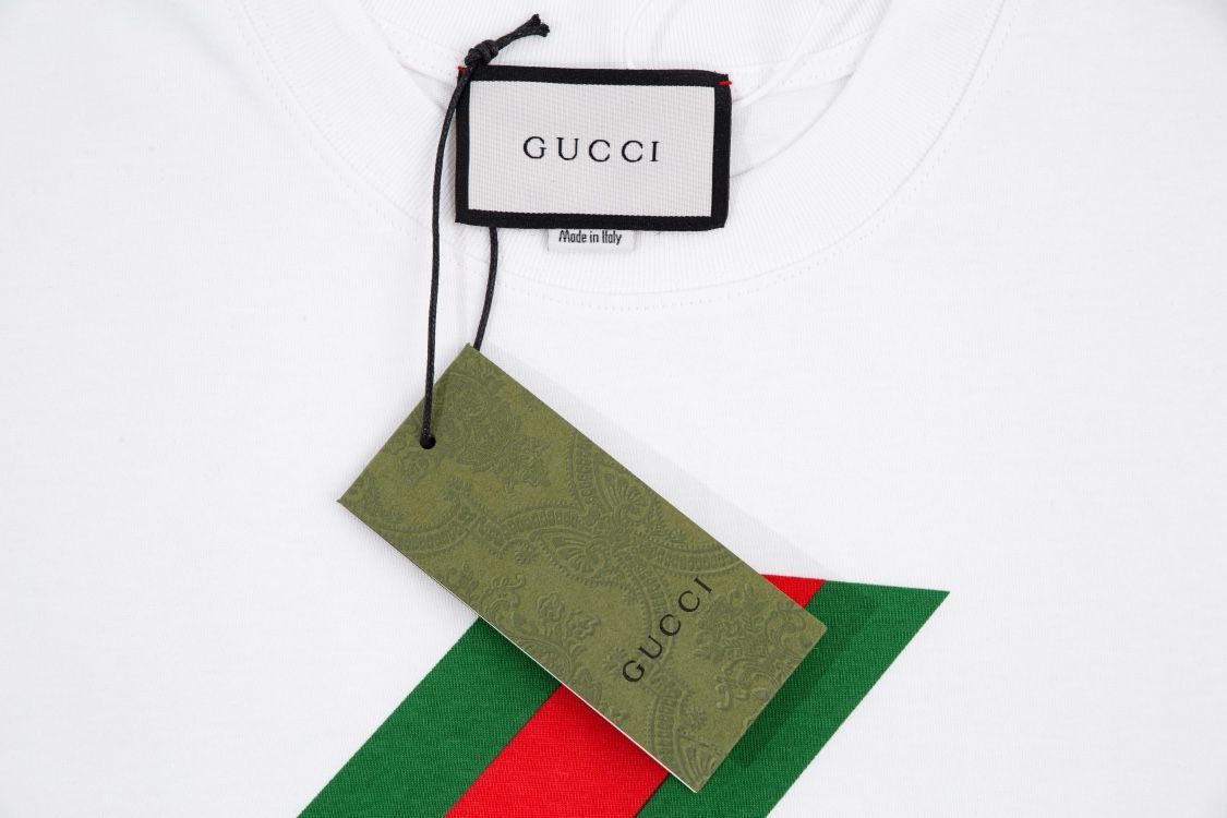 【Gucci 】（グッチ）Tシャツ 男女兼用、ご好評に付き再入荷！