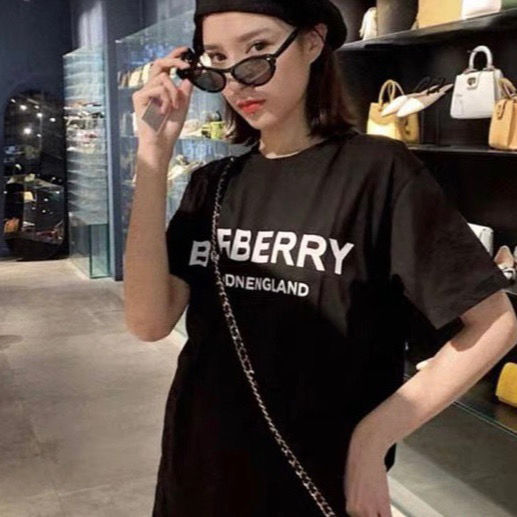 【BURBERRY】（バーバリー）男女兼用、ご好評に付き再入荷！