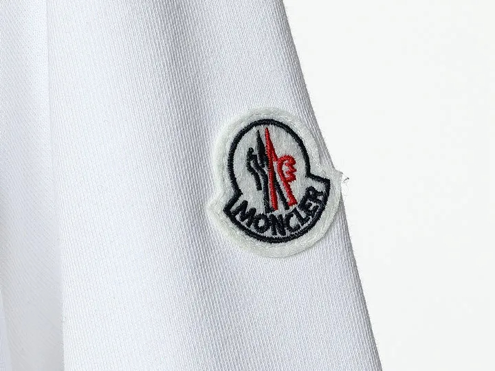 【MONCLER旗艦店】モンクレール 長袖 男女兼用 ご好評に付き再入荷！