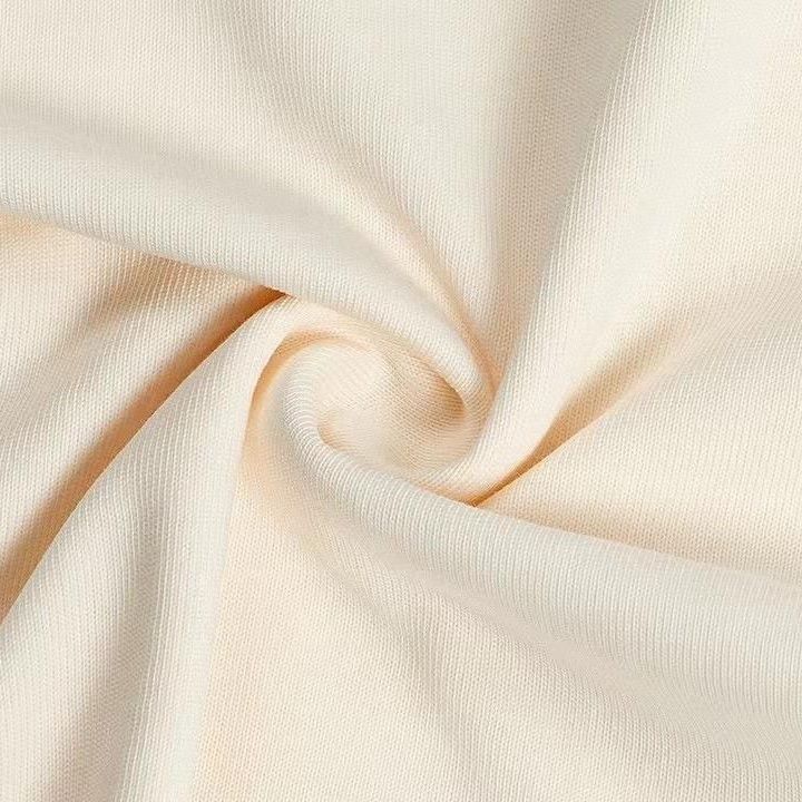 【CUCCI 公式旗艦店】クッチ Tシャツ 男女兼用、ご好評に付き再入荷！