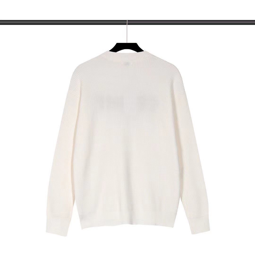 【CELINE旗艦店】【即日出荷】ご好評に付き再入荷！