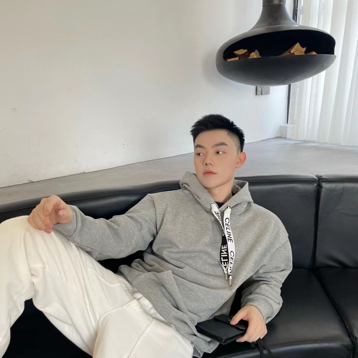 【CELINE旗艦店】【即日出荷】男女兼用、ご好評に付き再入荷！