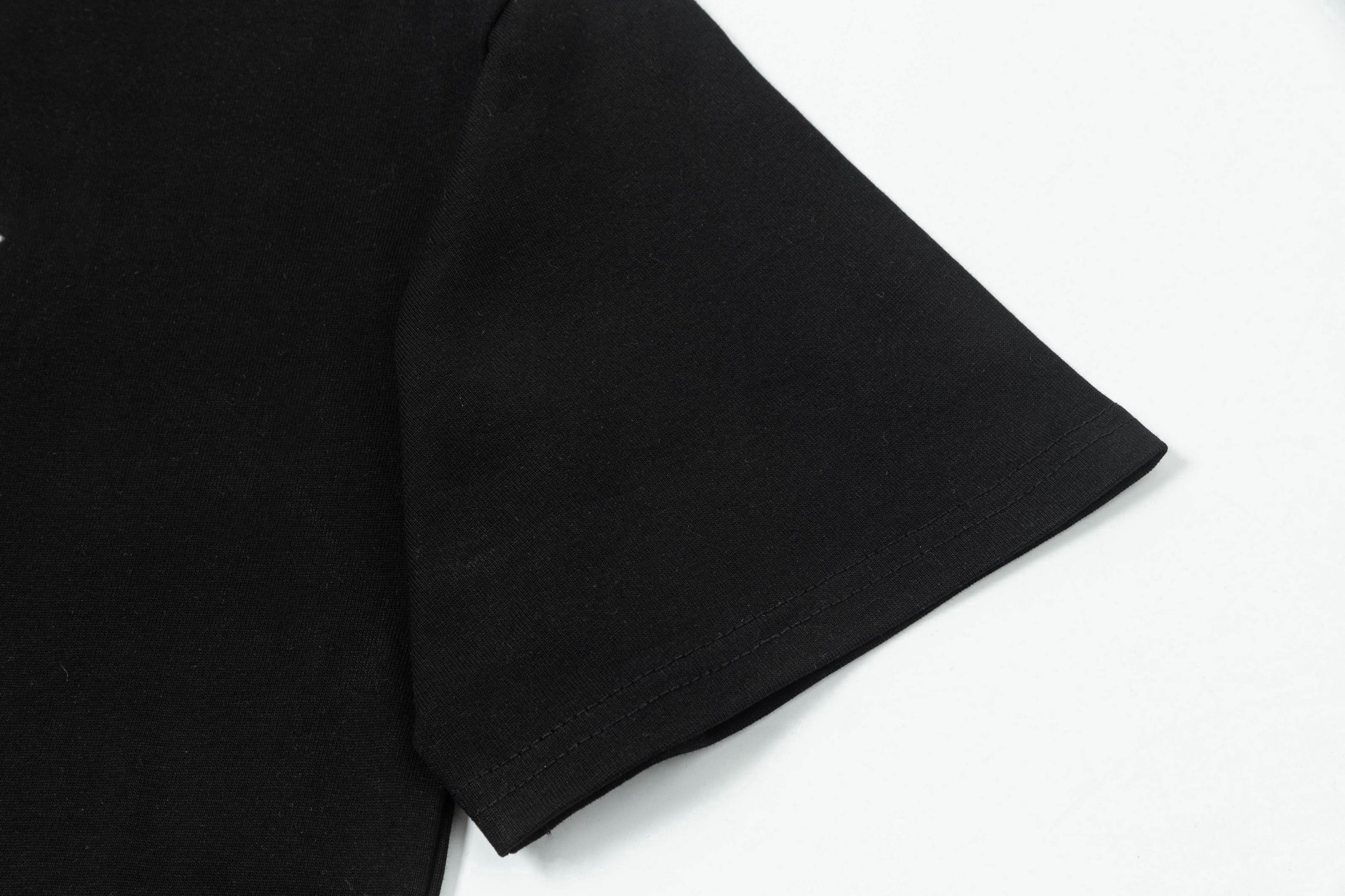 【CELINE】（セリーヌ）半袖Tシャツ 男女兼用、ご好評に付き再入荷！