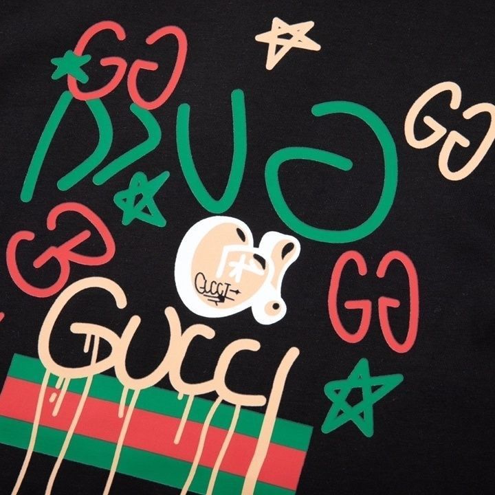 【Gucci 】（グッチ）半袖 男女兼用、ご好評に付き再入荷！