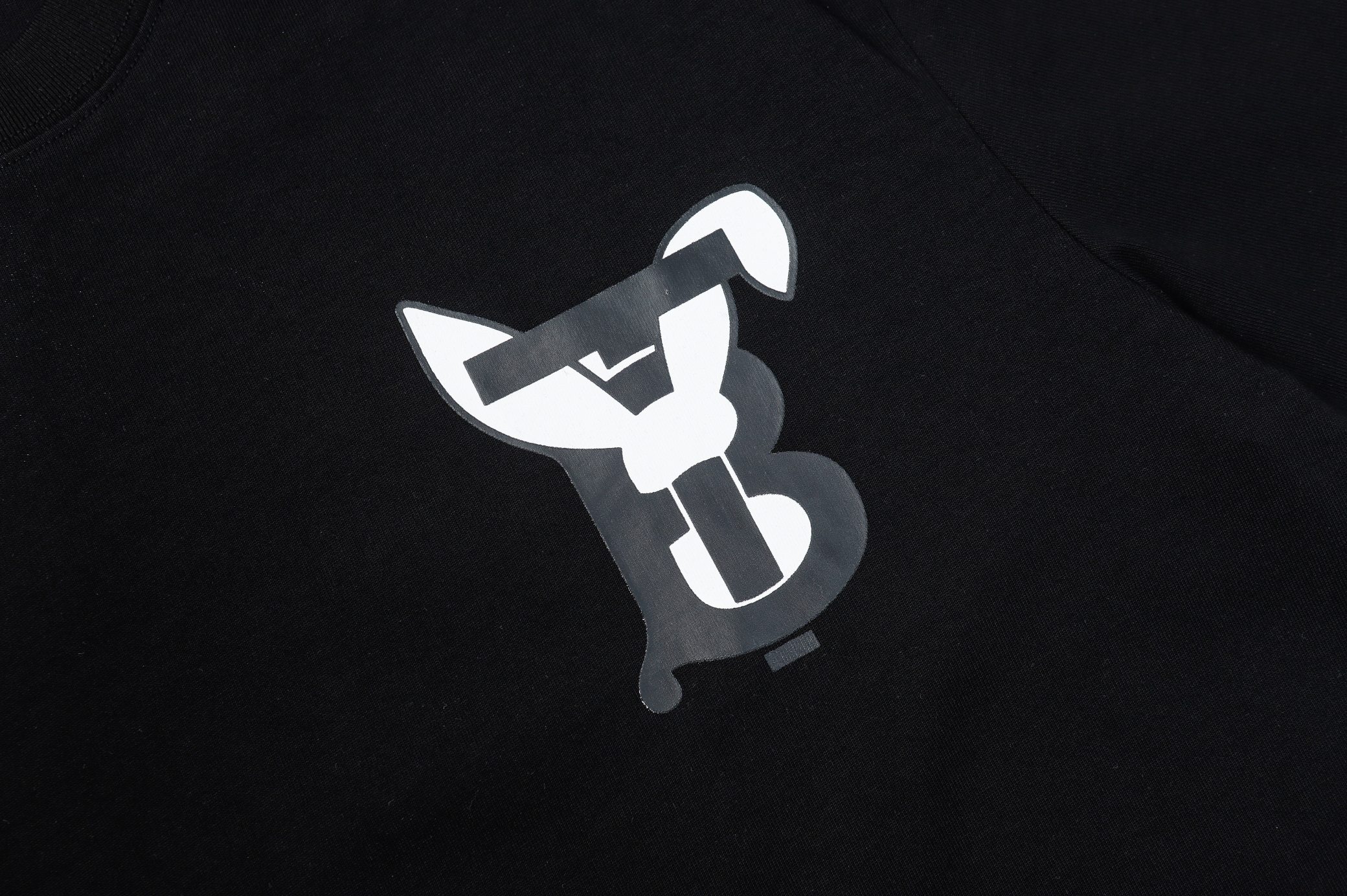 【BURBERRY旗艦店】バーバリー 半袖Tシャツ ご好評に付き再入荷！