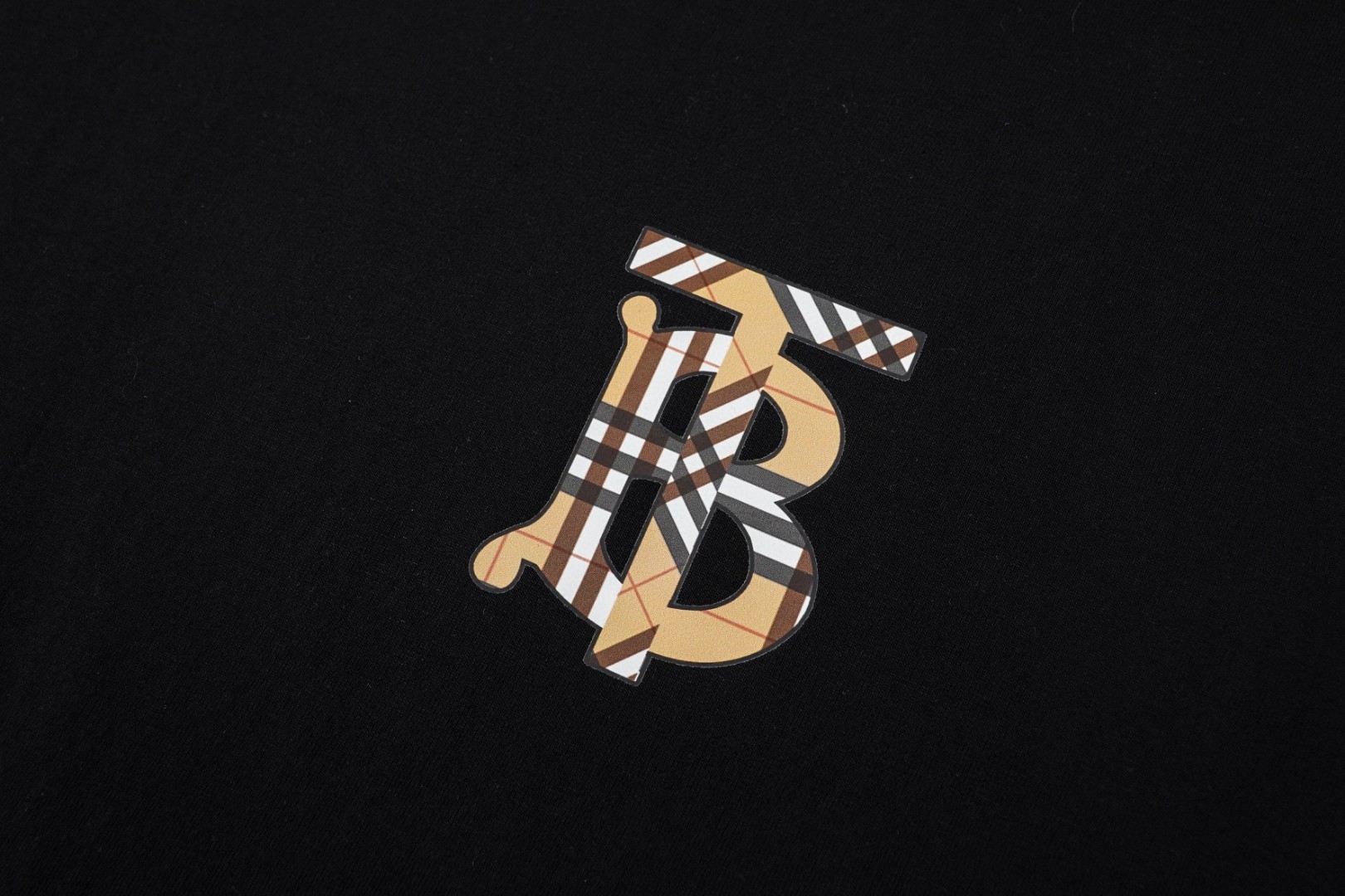 【BURBERRY旗艦店】バーバリー 半袖Tシャツ ご好評に付き再入荷！
