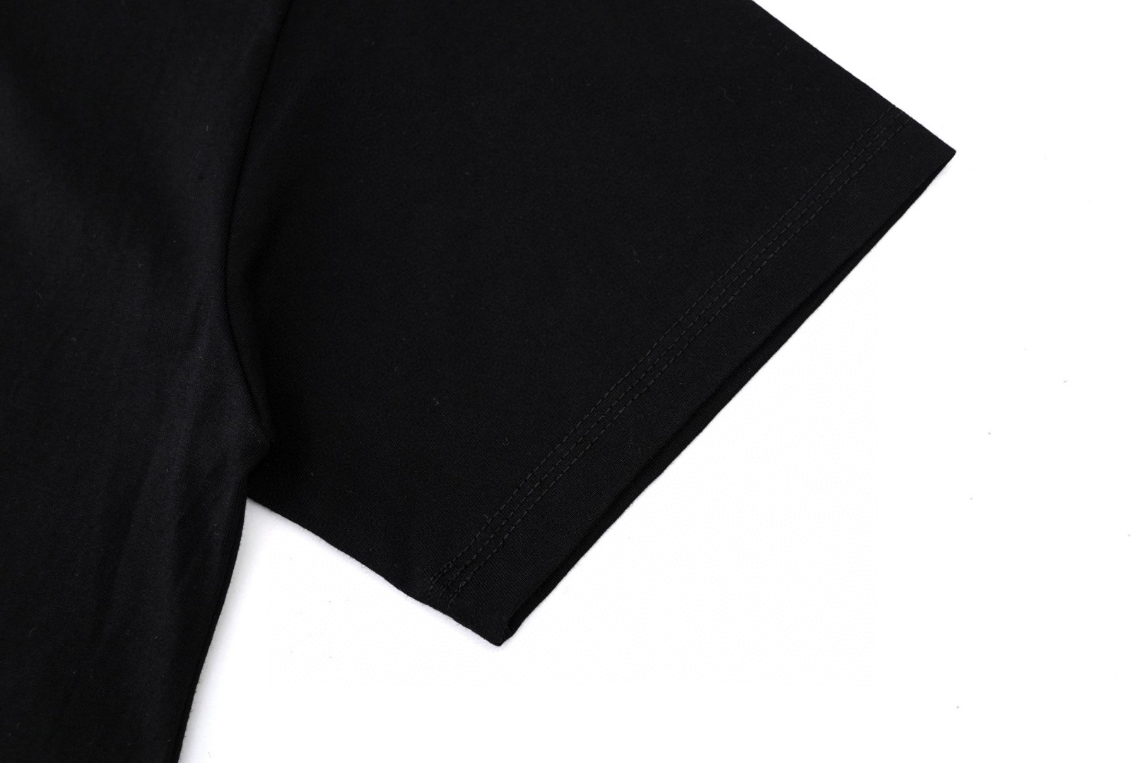 【BURBERRY旗艦店】バーバリー 半袖Tシャツ ご好評に付き再入荷！