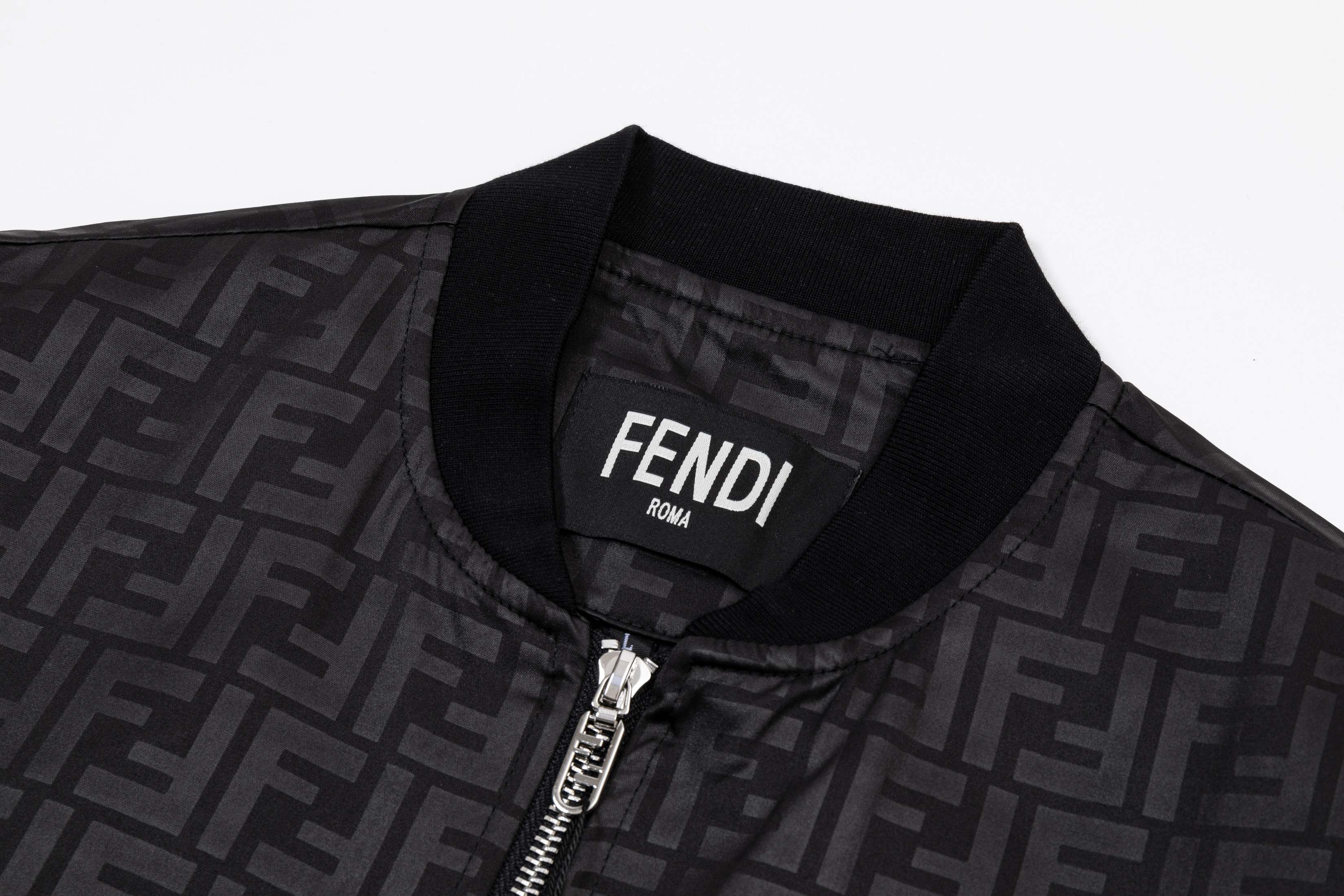 【FENDI旗艦店】フェンディ ジャケット 、ご好評に付き再入荷！