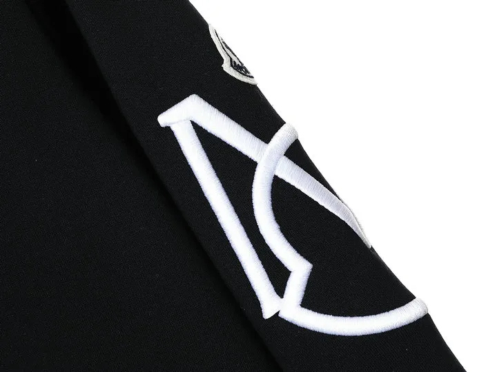 【MONCLER】モンクレール スウェットシャツ 男女兼用【即日出荷】