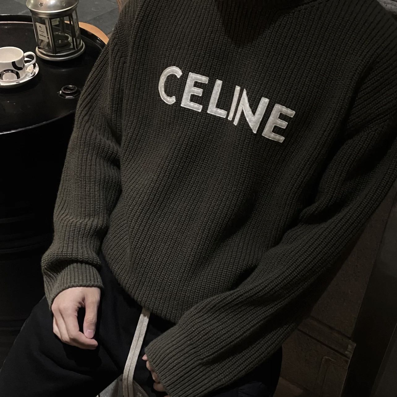 【CELINE旗艦店】【即日出荷】ご好評に付き再入荷！