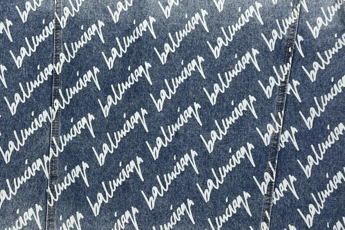 【BALENCIAGA公式旗艦店】バレンシアガ デニムジャケット ご好評に付き再入荷！