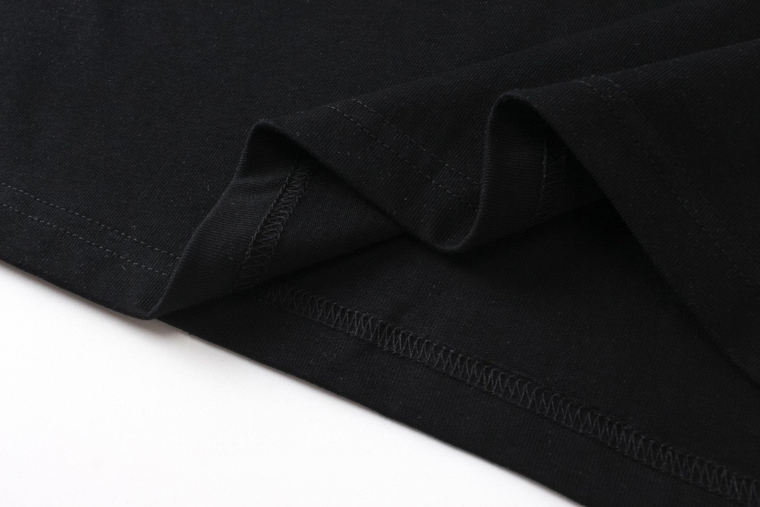 【BURBERRY旗艦店】バーバリー 半袖Tシャツ ご好評に付き再入荷！