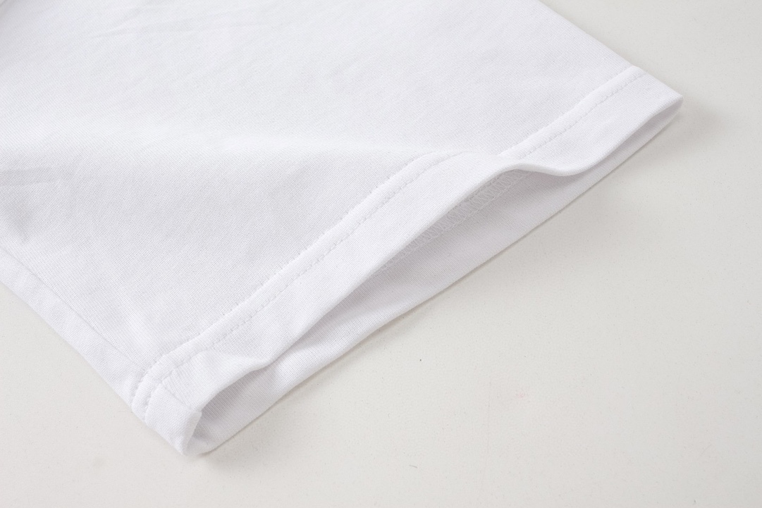 【BURBERRY旗艦店】バーバリー 半袖Tシャツ ご好評に付き再入荷！