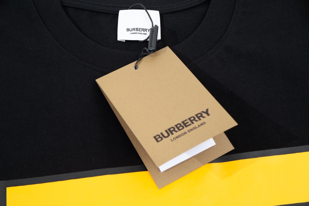 【BURBERRY旗艦店】バーバリー 半袖Tシャツ ご好評に付き再入荷！