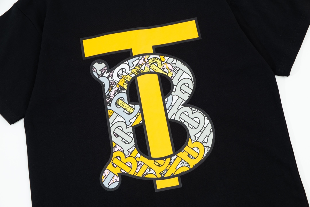 【BURBERRY旗艦店】バーバリー 半袖Tシャツ ご好評に付き再入荷！