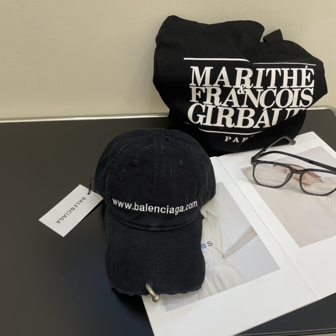 【BALENCIAGA バレンシアガ】【数量限定】 野球帽 / ハット