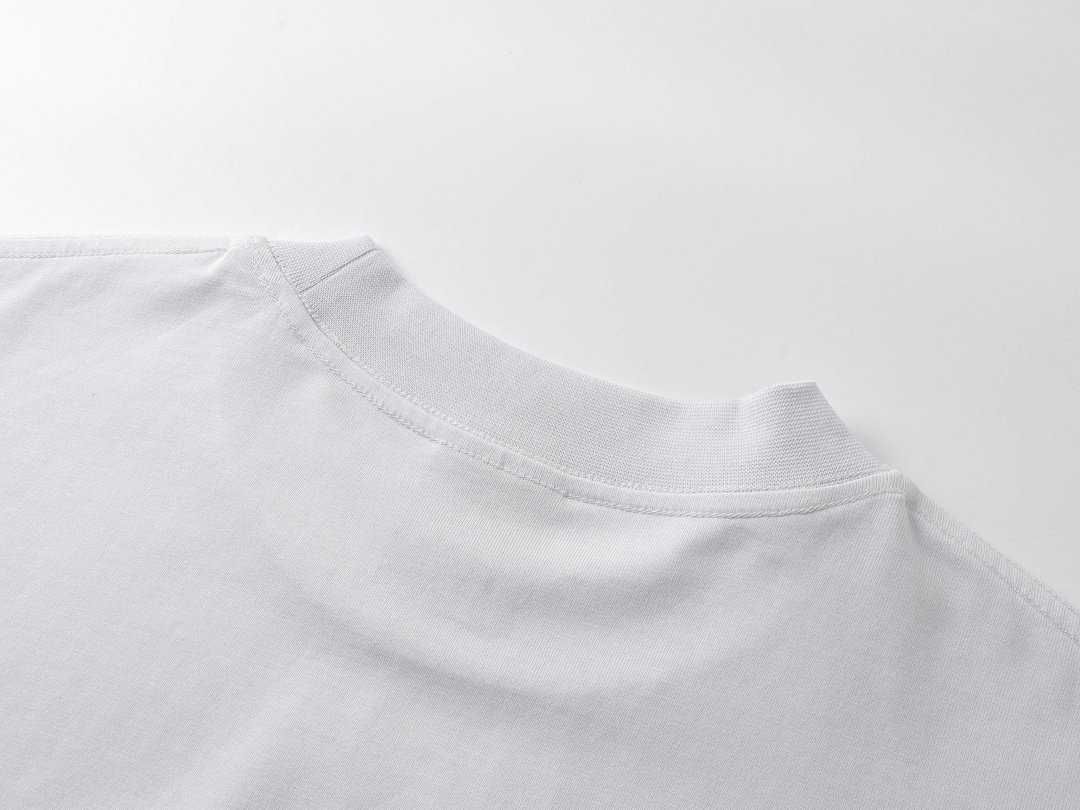 【BALENCIAGA旗艦店】バレンシアガ 長袖 即日出荷 ご好評に付き再入荷！