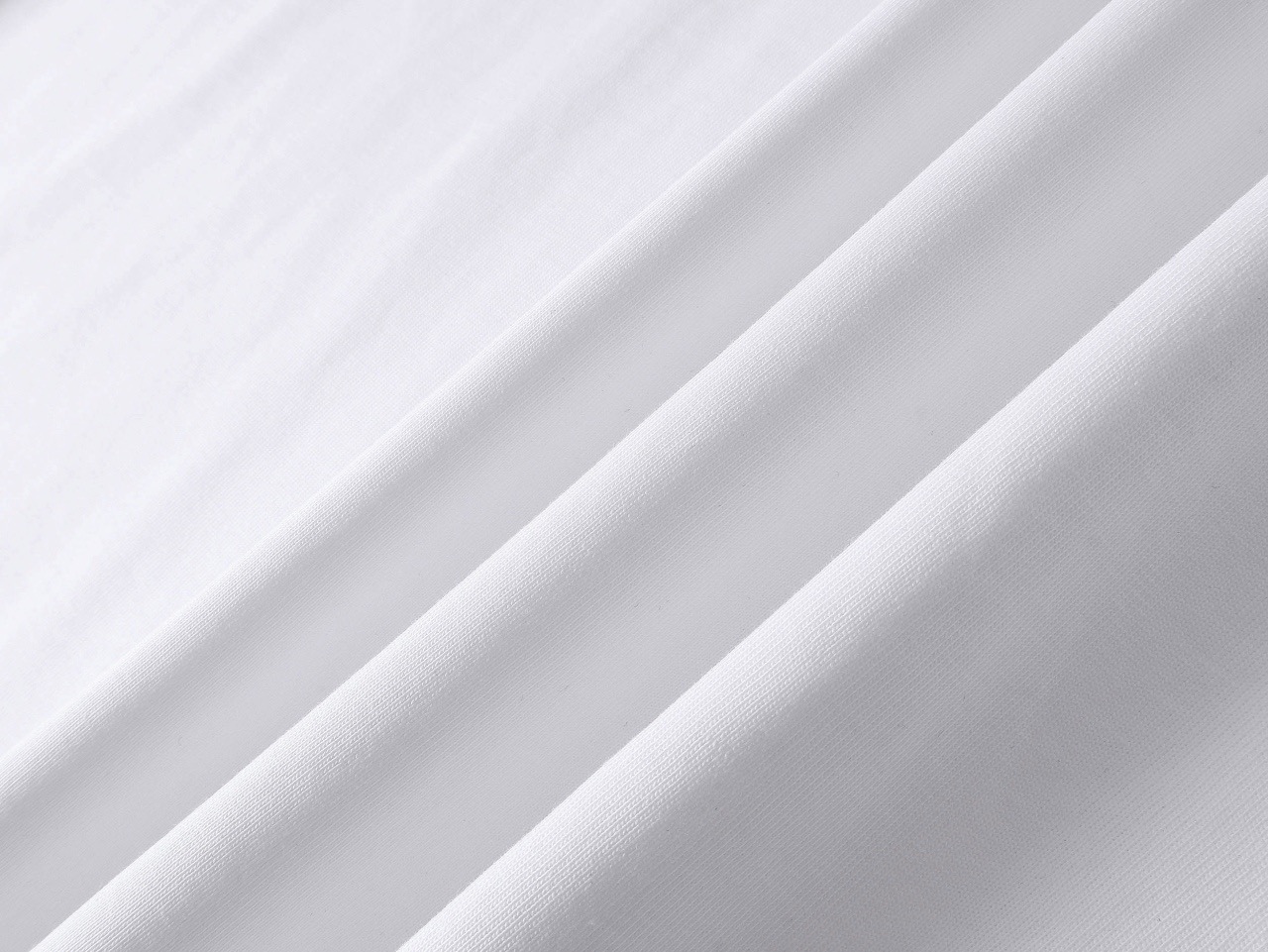 【BURBERRY旗艦店】バーバリー 半袖Tシャツ ご好評に付き再入荷！
