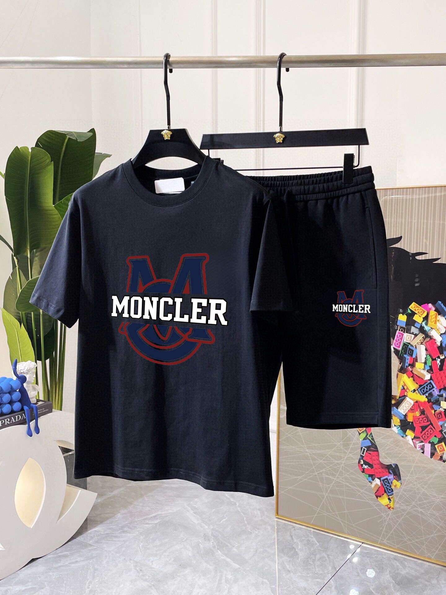 【MONCLER旗艦店】モンクレール 半袖ショートパンツスーツ ご好評に付き再入荷！