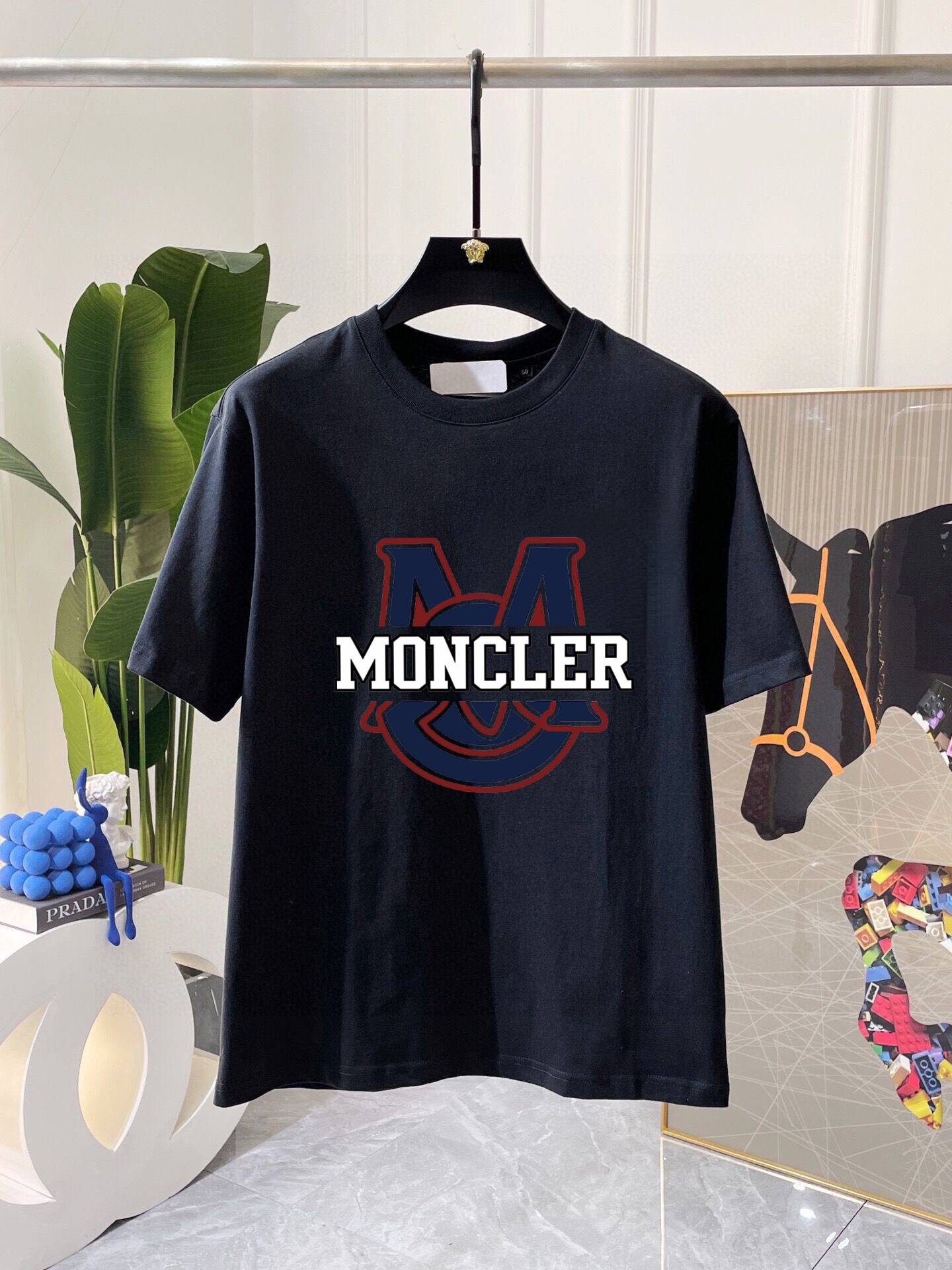 【MONCLER旗艦店】モンクレール 半袖ショートパンツスーツ ご好評に付き再入荷！
