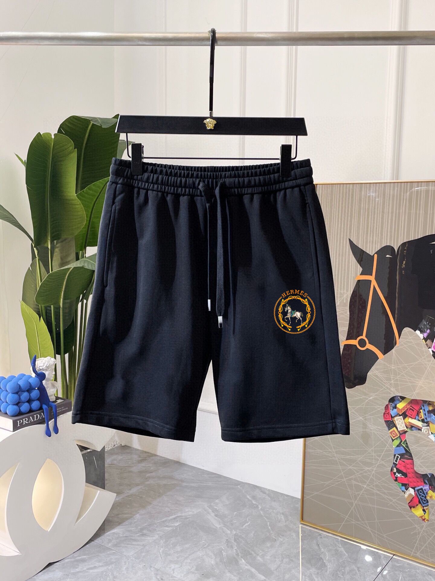 【HERMES旗艦店】エルメス 半袖ショートパンツスーツ ご好評に付き再入荷！