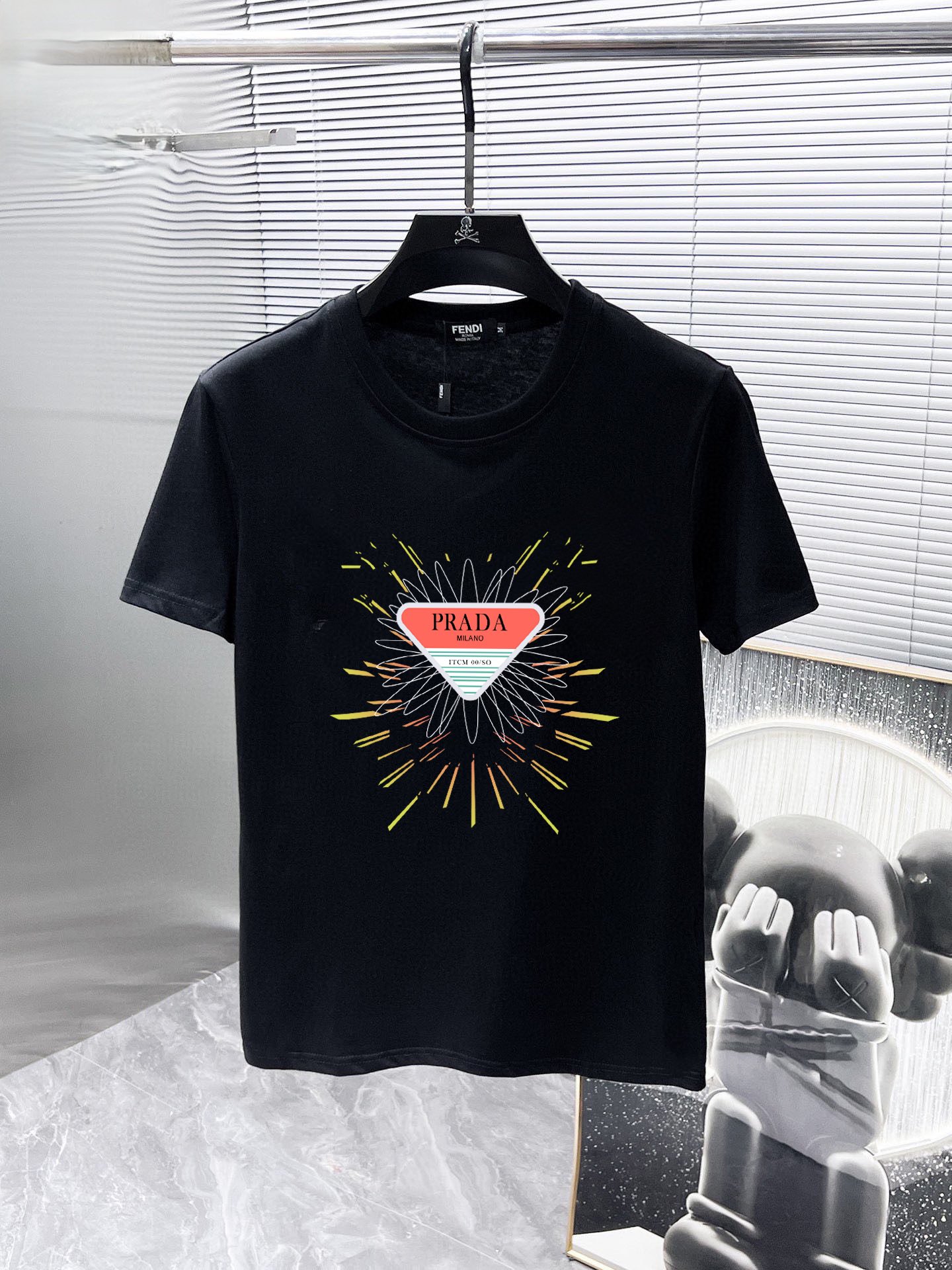 【PRADA旗艦店】プラダ 半袖ショートパンツスーツ ご好評に付き再入荷！