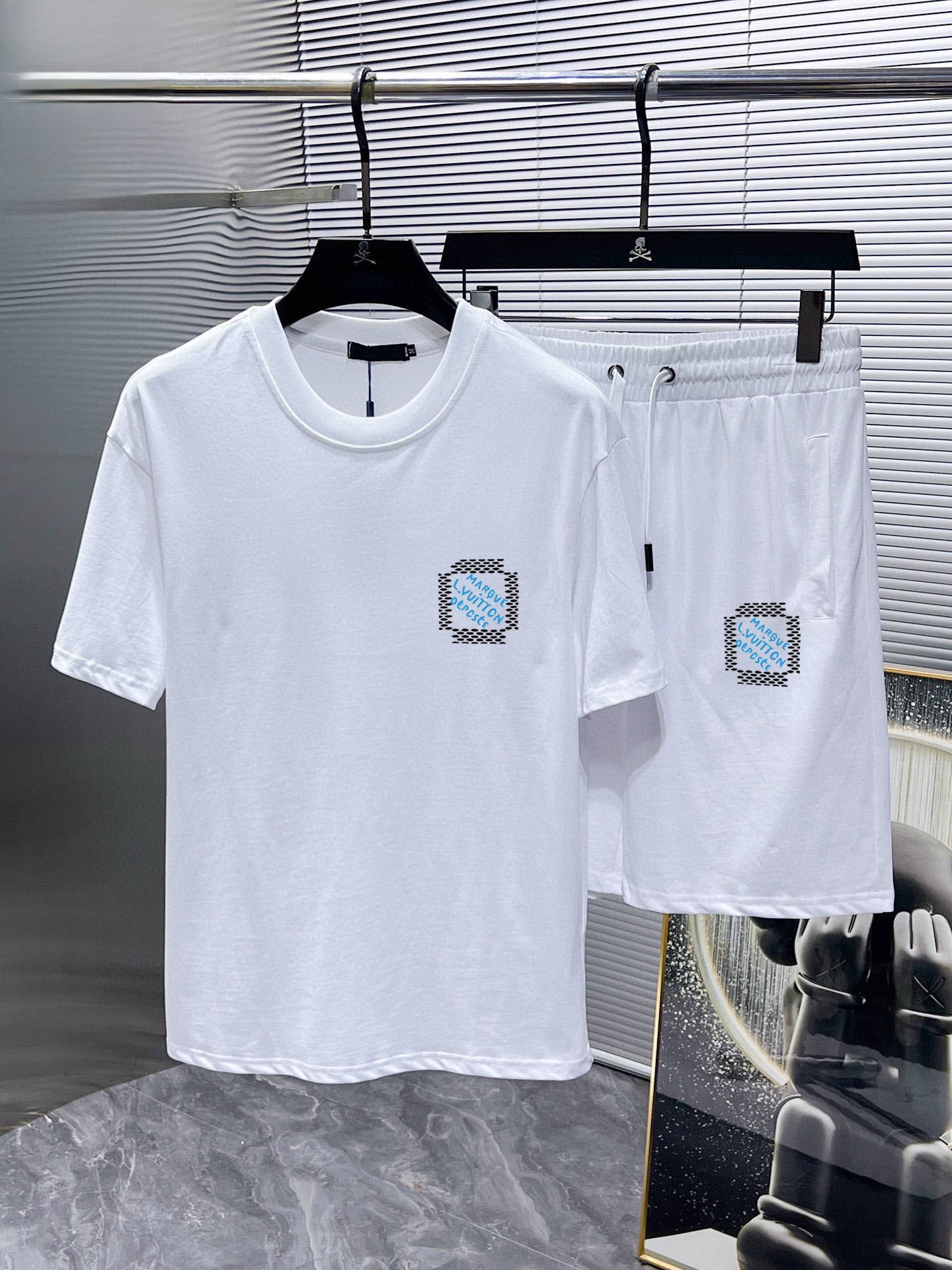 【LOUIS VUITTON旗艦店】半袖ショートパンツスーツ ご好評に付き再入荷！