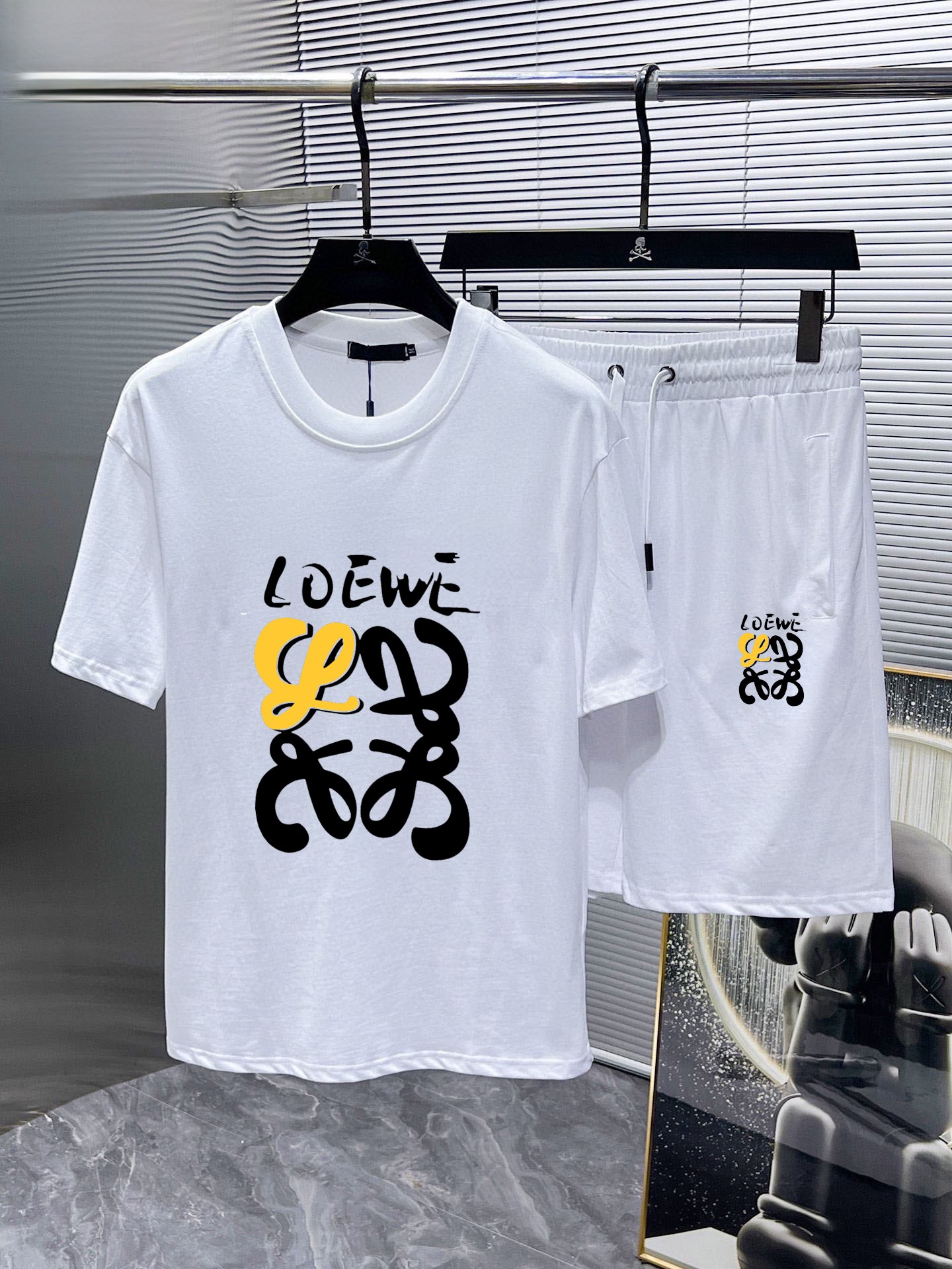 【LOEWE旗艦店】ロエベ 半袖ショートパンツスーツ ご好評に付き再入荷！