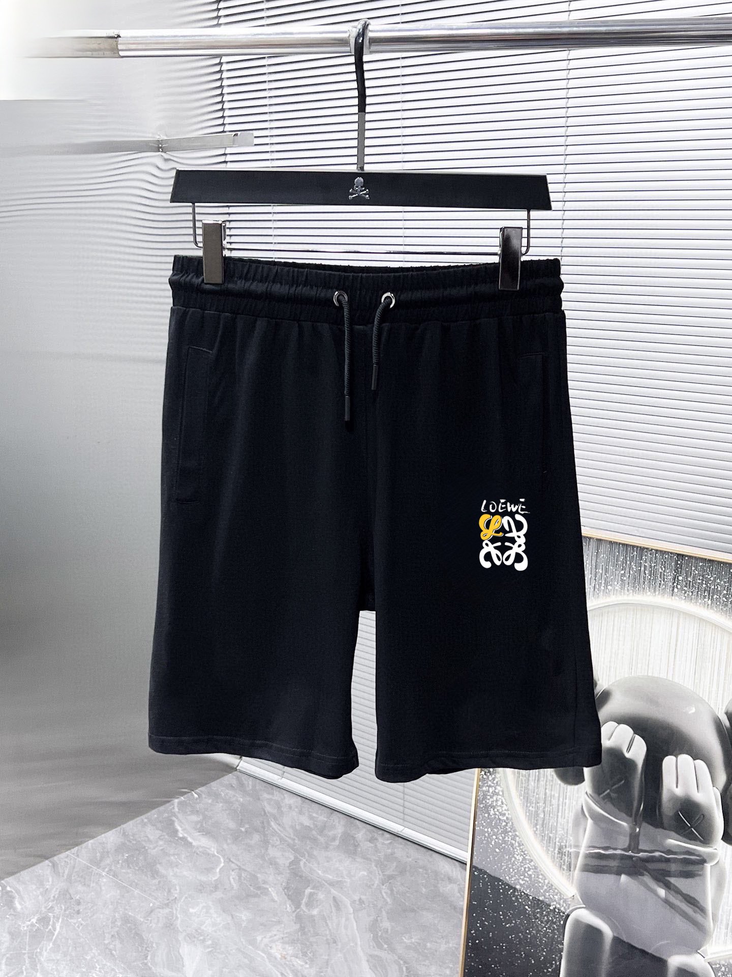 【LOEWE旗艦店】ロエベ 半袖ショートパンツスーツ ご好評に付き再入荷！