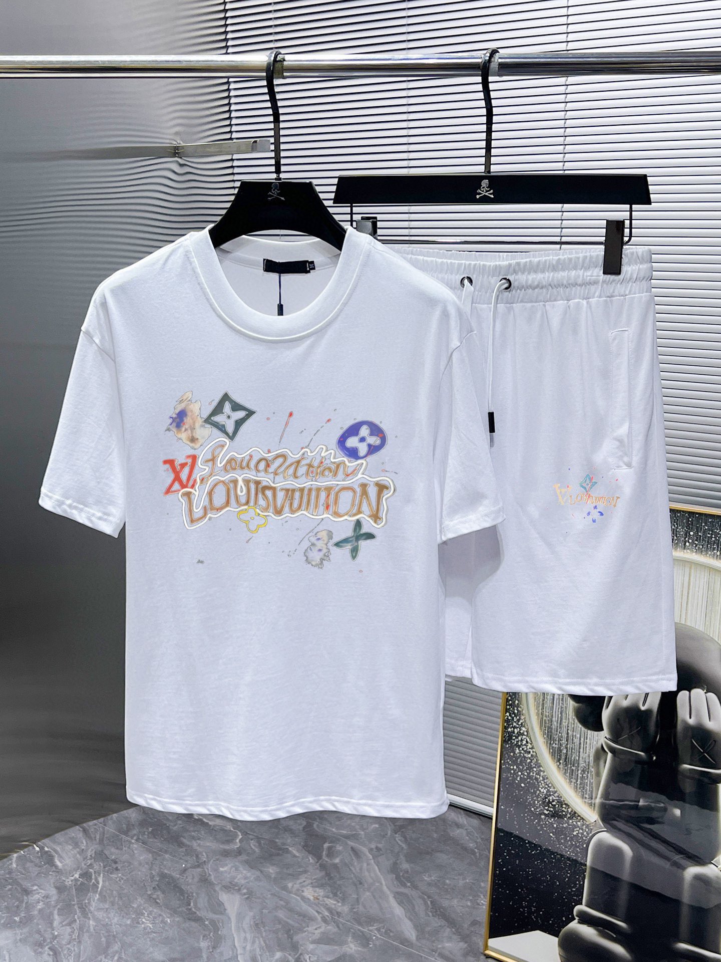 【LOUIS VUITTON旗艦店】半袖ショートパンツスーツ ご好評に付き再入荷！