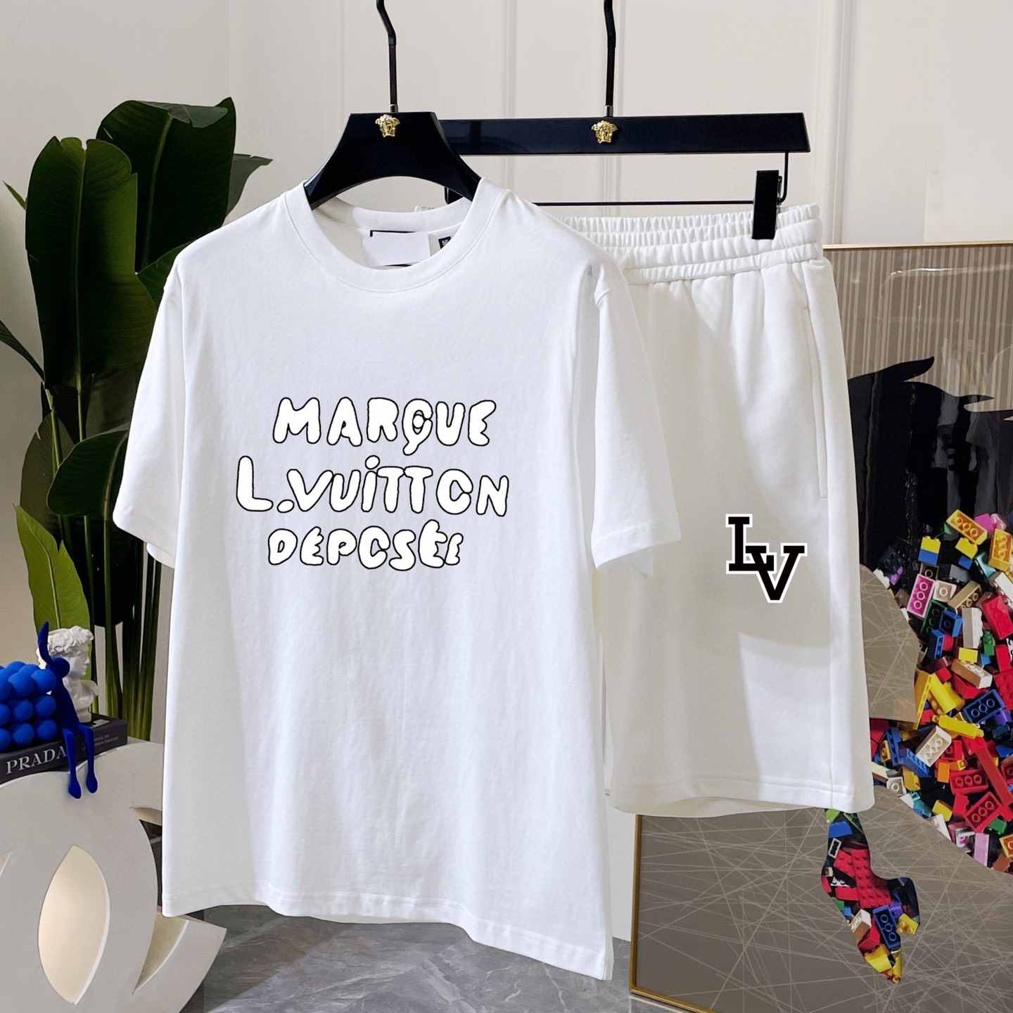 【LOUIS VUITTON旗艦店】半袖ショートパンツスーツ ご好評に付き再入荷！