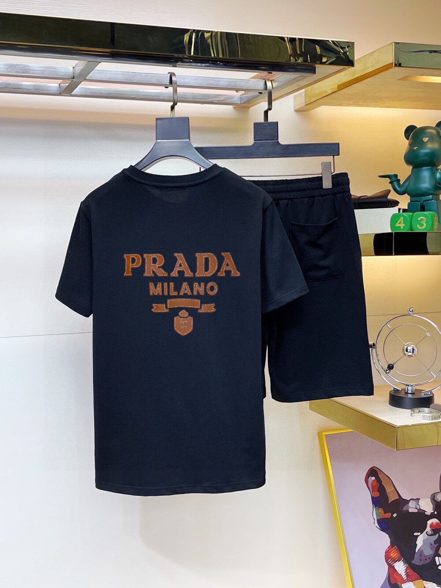 【PRADA旗艦店】プラダ 半袖ショートパンツスーツ ご好評に付き再入荷！