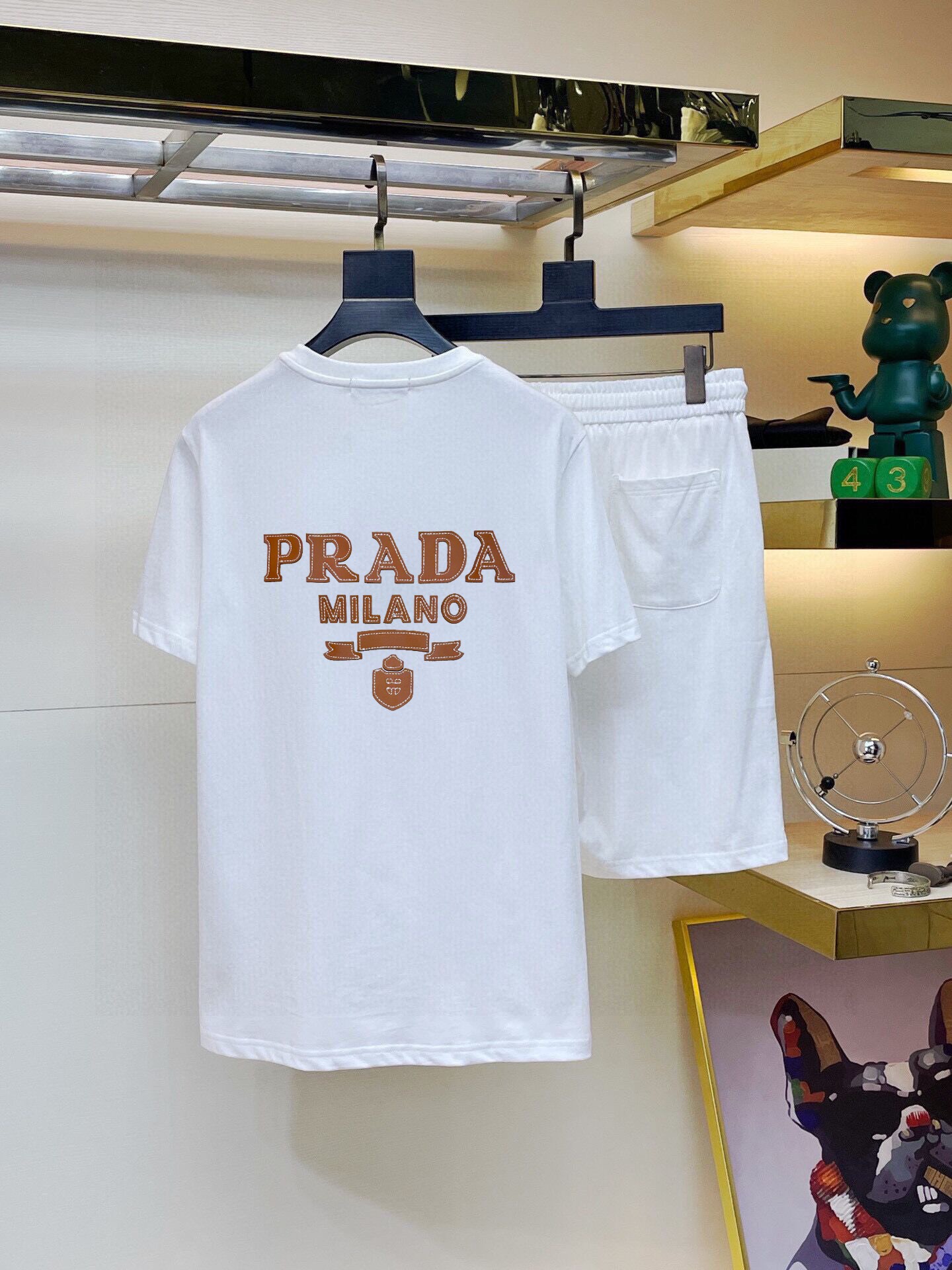【PRADA旗艦店】プラダ 半袖ショートパンツスーツ ご好評に付き再入荷！
